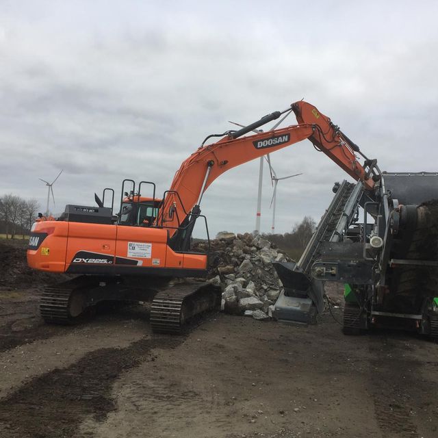 Nyhuis & Lange GmbH & Co. KG Tiefbau Ganderkesee Beton-Recycling